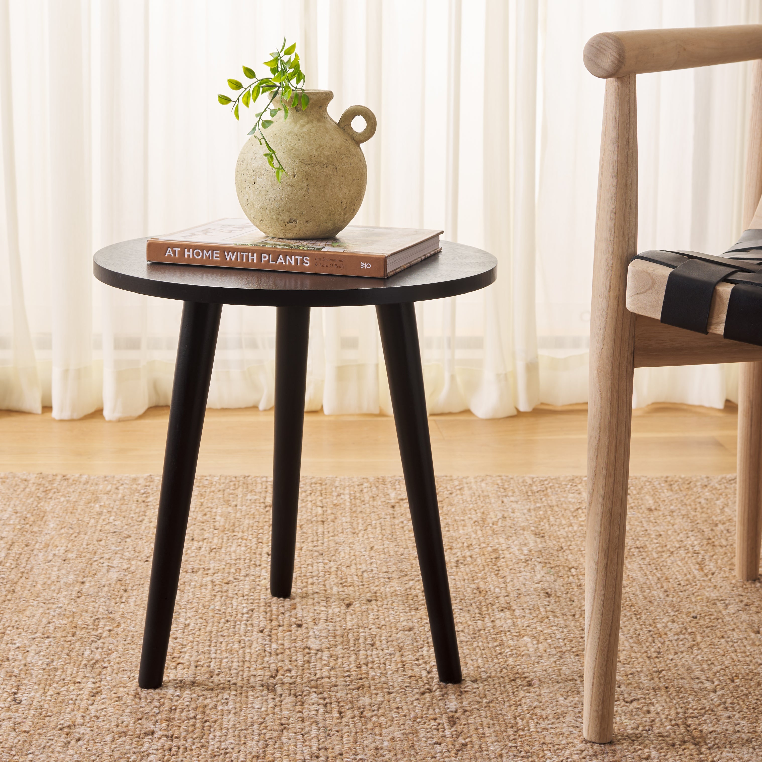 ORION ROUND ACCENT TABLE