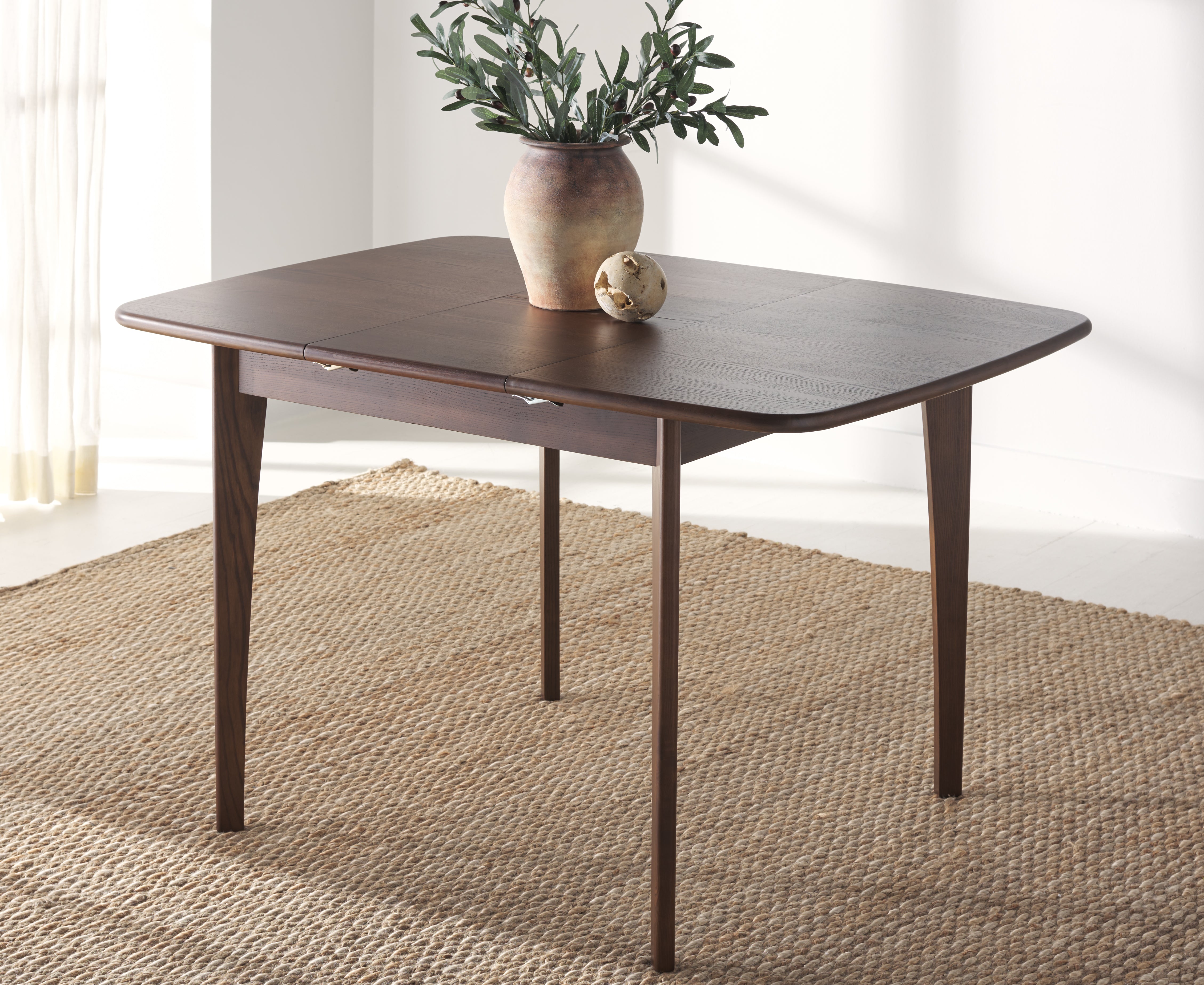 BARBOSSA EXTENDABLE DINING TABLE