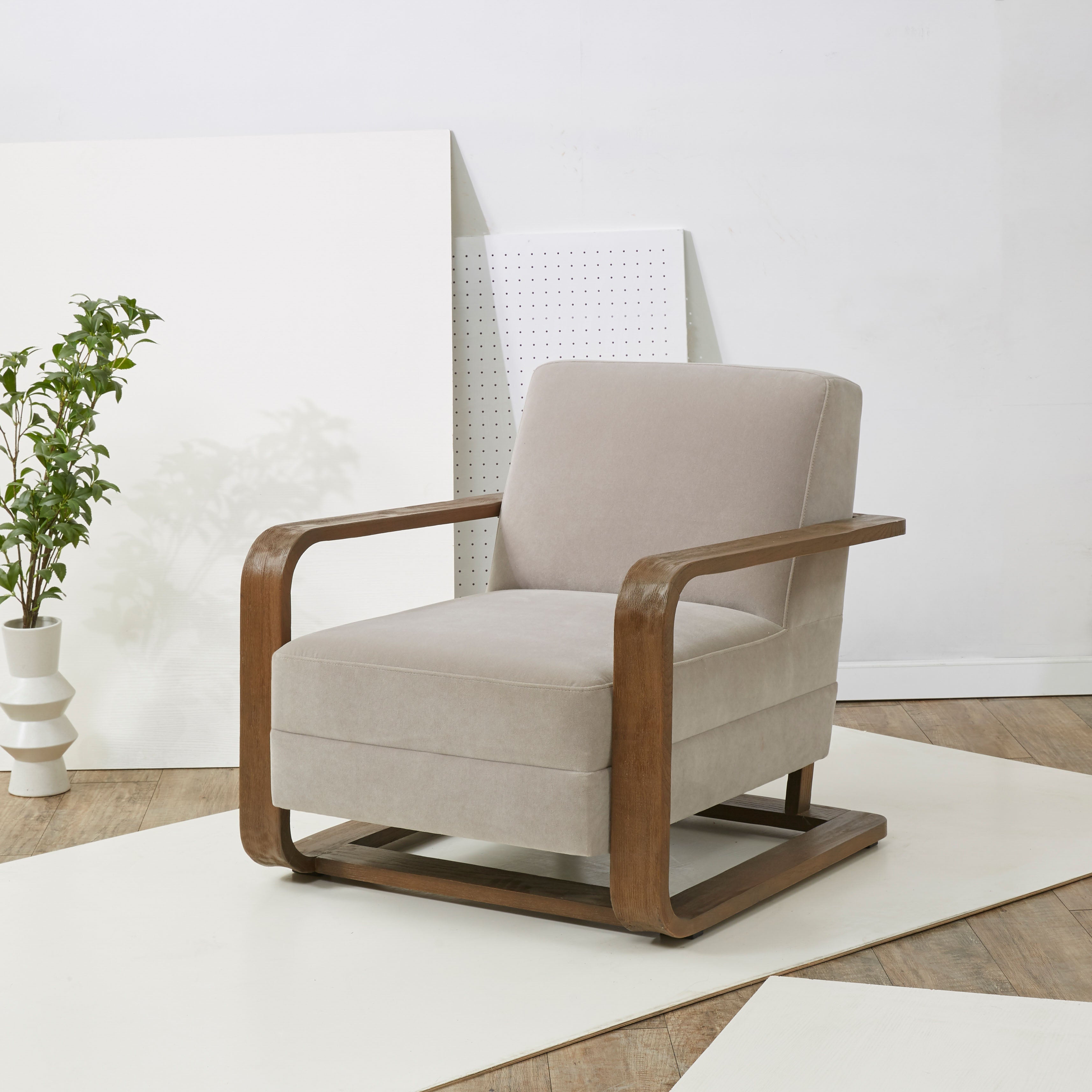 JAYSHAW WOOD FRAME ACCENT CHAIR